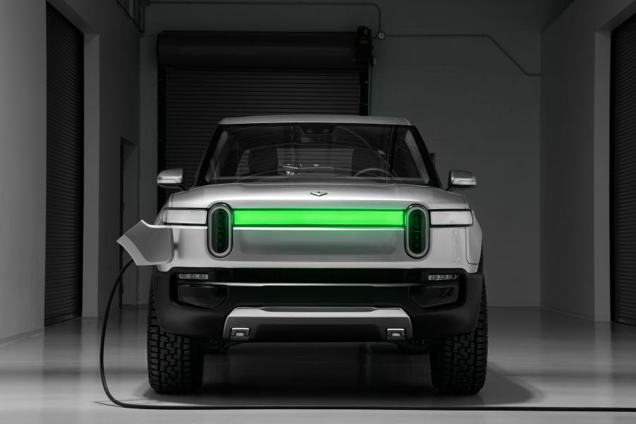  Rivian R1T 2018 года  (фото 2 из 58)